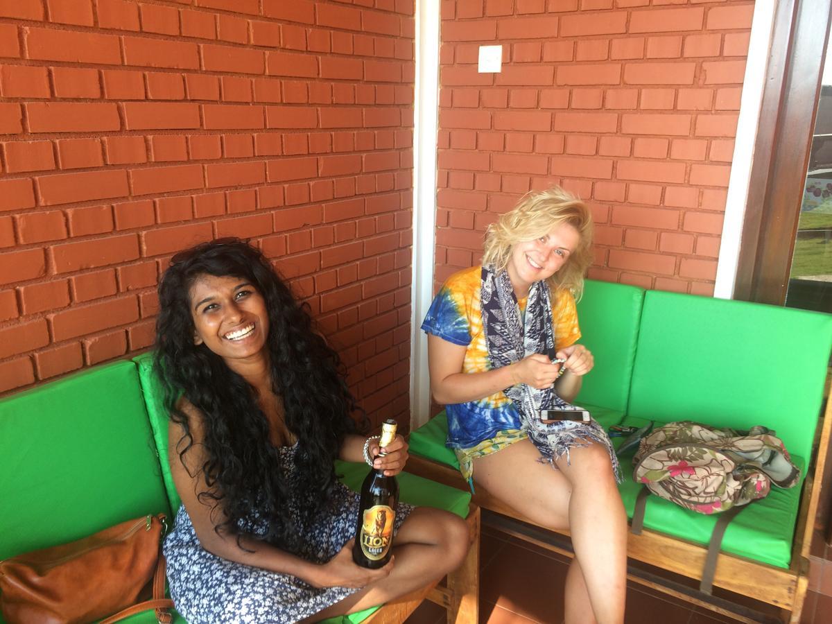Explore Hostels Negombo Kochchikade Kültér fotó