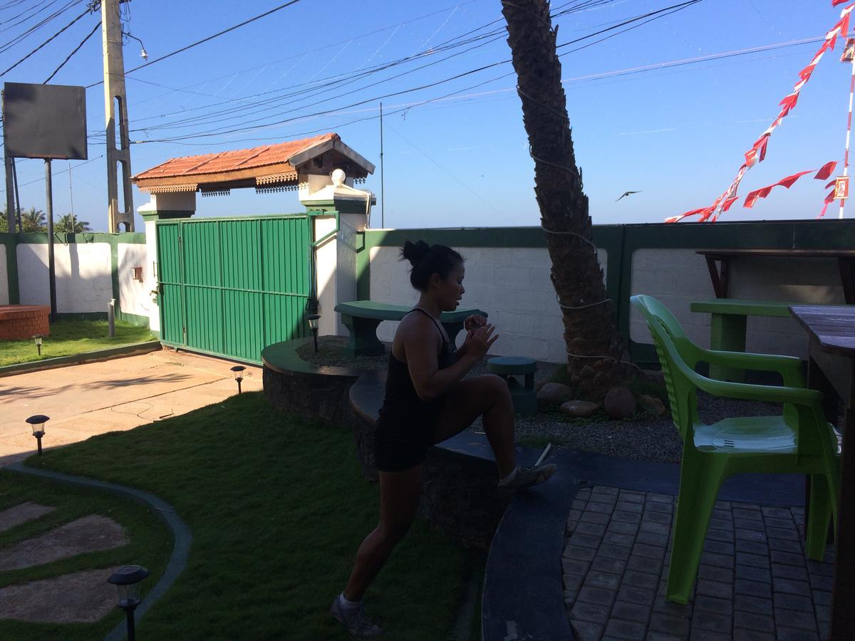 Explore Hostels Negombo Kochchikade Kültér fotó