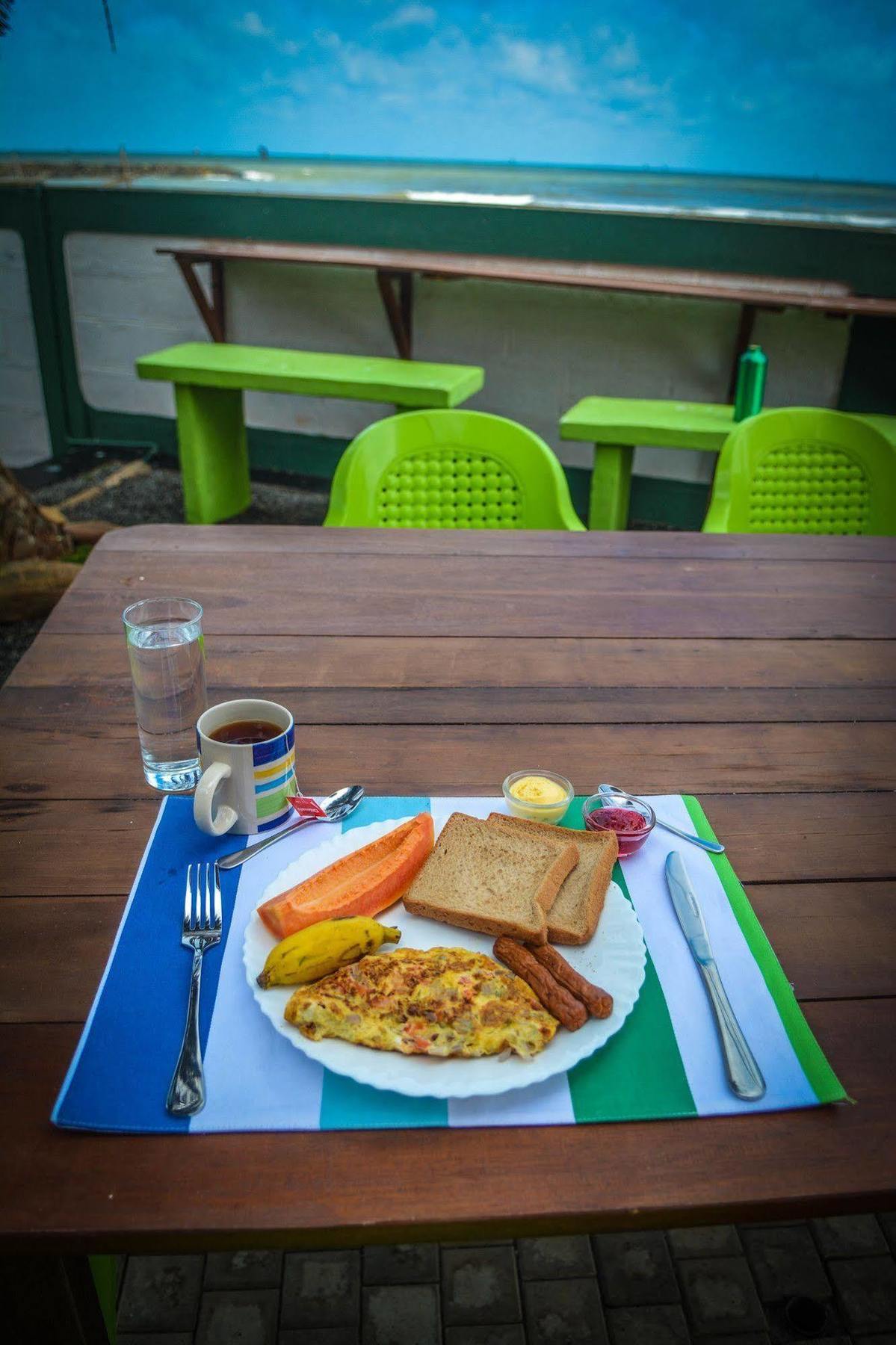 Explore Hostels Negombo Kochchikade Kültér fotó